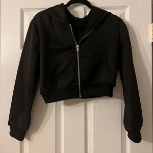 Black Crop Top Zip Up